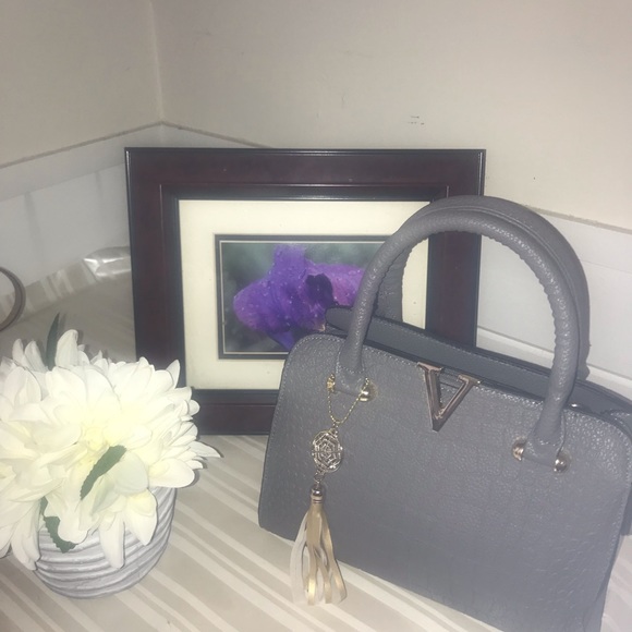 Croc style Gray Handbag - Picture 2 of 7